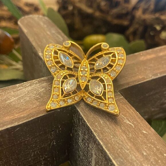 Lot of 2 Vintage Goldtone Brooches Pins both Signed on Bottom - Monet and Sphinx - Picture 4 of 9